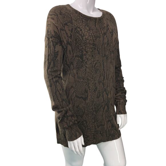BCBG Womens Size Large Knit Tunic Top Reptile Print Oversized Cotton Modal Blend - Picture 9 of 16